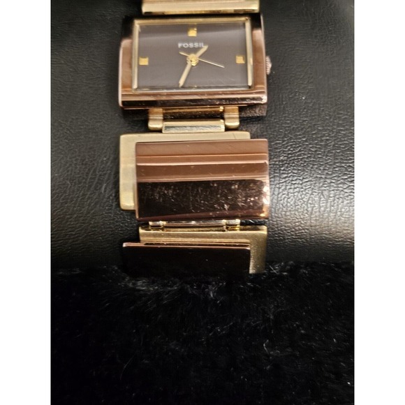 Vintage Ladies Fossil F2 Swiss Parts 1 JeweQuartz Watch 110705 Designer Working - Picture 7 of 16